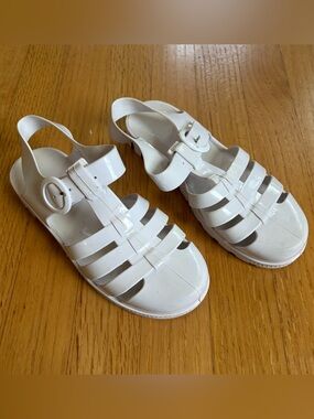 American Apparel White Jelly Buckle Sandals